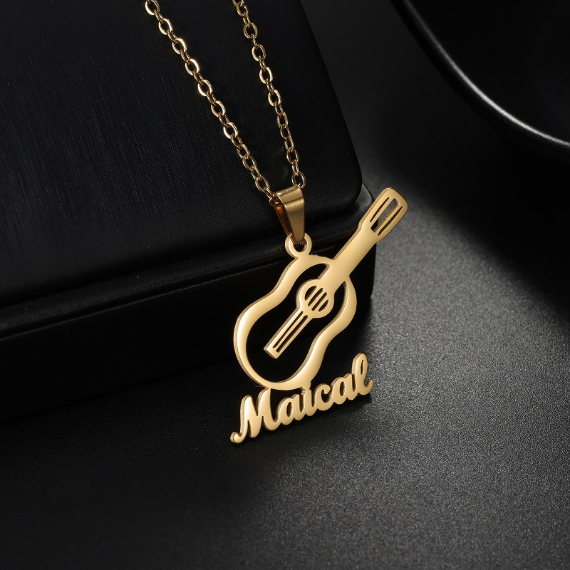 Novo Colar Personalizado com P - Musical Instrument With Names avaliação e preço