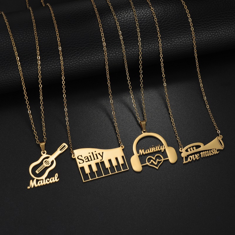 Novo Colar Personalizado com P - Musical Instrument With Names avaliação e preço